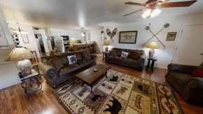 Ski View 09 Southern Comfort - On Main Street - WiFi - Cable - Fireplace - Trailer Parking In Back - Patio with Gas Grill